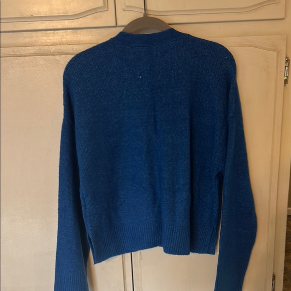 ABERCROMBIE Blue Short Cardigan Sweater NWT - Picture 8 of 9